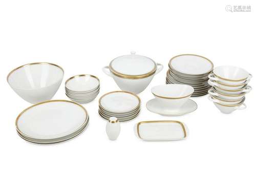 A mid 20th Century Arzberg German porcelain dinner set