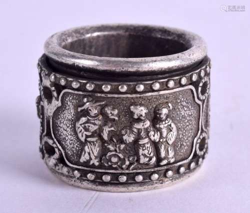 A CHINESE WHITE METAL ARCHERS RING. 38 grams. 3 cm