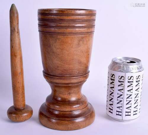 A LARGE 18TH CENTURY TREEN PESTLE AND MORTAR. 23 cm x