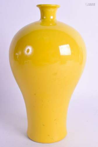 A CHINESE YELLOW PORCELAIN MEIPING. 23 cm high.