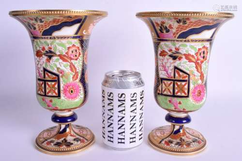 A GOOD PAIR 19TH CENTURY SPODE COPELAND GOBLET VASES