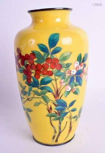 A JAPANESE TAISHO PERIOD CLOISONNE ENAMEL VASE. 19 cm