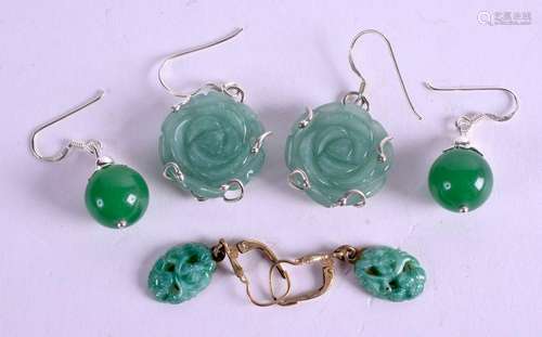 THREE PAIRS OF CHINESE JADE AND JADEITE EARRINGS. (6)