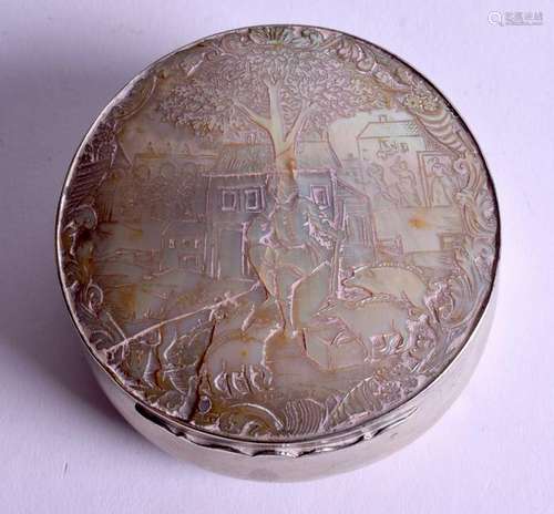 AN ANTIQUE CONTINENTAL SILVER AND MOTHER OF PEARL BOX.