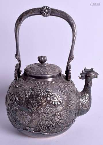 A FINE 19TH CENTURY JAPANESE MEIJI PERIOD SILVER TEAPOT