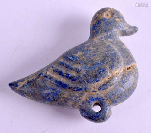 A CENTRAL ASIAN CARVED STONE BIRD. 7.5 cm x 5 cm.