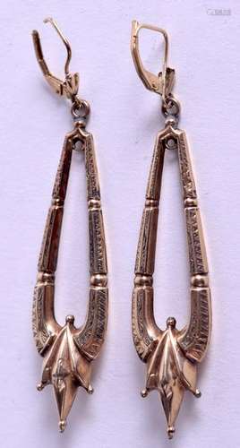 A PAIR OF VICTORIAN GOLD EARRINGS. 5.6 grams.