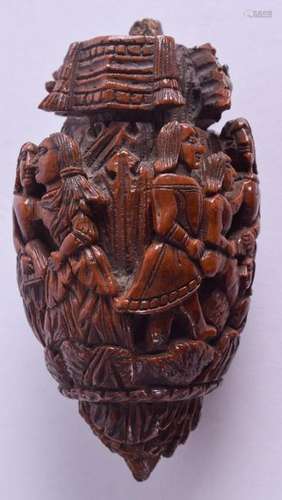 AN 18TH/19TH CENTURY CARVED COQUILLA NUT TREEN SNUFF