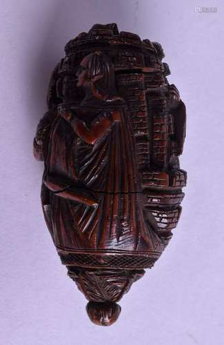 AN 18TH/19TH CENTURY CARVED TREEN COQUILLA NUT SNUFF