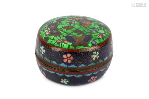 A CHINESE CIRCULAR CLOISONNE BOX AND COVER. Early
