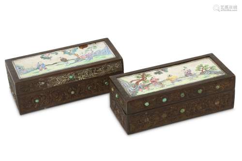 A PAIR OF CANTON ENAMEL INLAID RECTANGULAR BOXES A