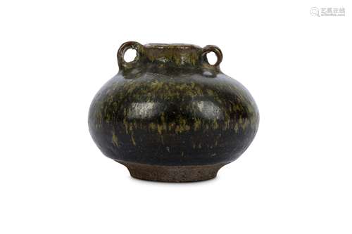 A CHINESE BLACK-GREEN GLAZED POTTERY JAR.