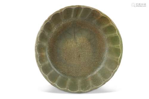 A SMALL CHINESE CELADON-GLAZED BOWL.