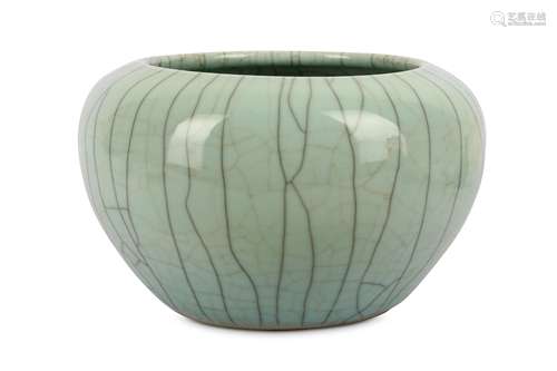 A CHINESE CRACKLE-GLAZE PALE CELADON WASHER.