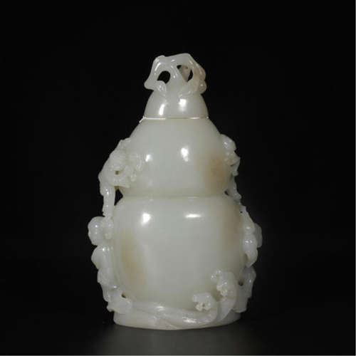 CHINESE CELADON JADE GOURD TABLE ITEM