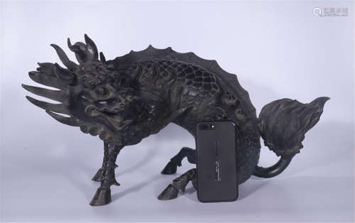 CHINESE BRONZE BEAST TABLE ITEM