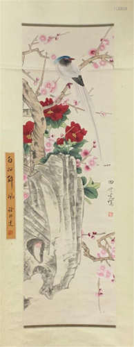 CHINESE SCROLL PAINTING OF BIRD AND FLOWER