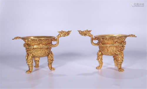 PAIR OF CHINESE GILT BRONZE TRIPLE FEET DRAGON HANDLE CUPS
