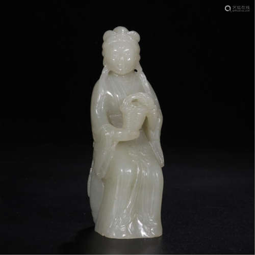 CHINESE GREY JADE SEATED BEAUTY