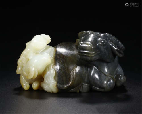 CHINESE DOUBLE COLOR JADE OX TABLE ITEM