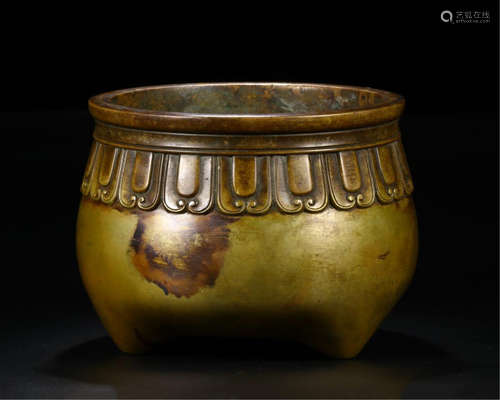 CHINESE BRONZE TRIPLE FEET CENSER