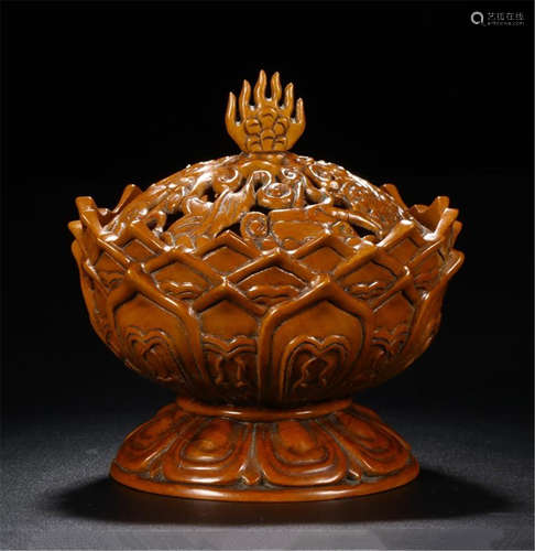 CHINESE BOXWOOD LOTUS LIDDED CENSER