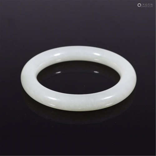 CHINESE WHITE JADE BANGLE