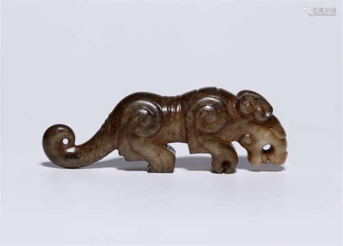 CHINESE ANCIENT JADE BEAST TABLE ITEM