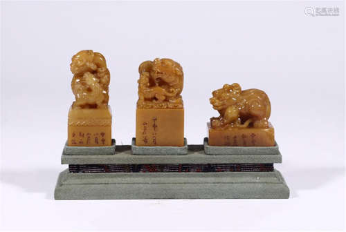 THREE CHINESE TIANHUANG STONE BEAST SEALS