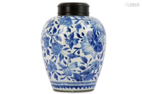 A CHINESE BLUE AND WHITE 'BLOSSOMS' JAR.