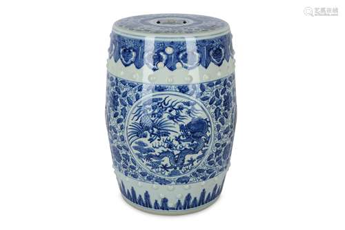 A CHINESE BLUE AND WHITE BARREL-SHAPED GARDEN SEAT