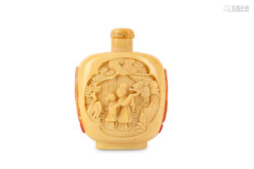 A CHINESE HORNBILL IVORY SNUFF BOTTLE.
