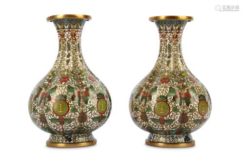 A PAIR OF CHINESE LAO TIANLI CLOISONNE ENAMEL BOTTLE VASES.