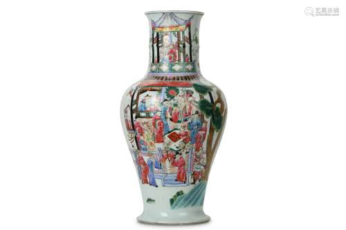 A CHINESE FAMILLE ROSE BALUSTER VASE.