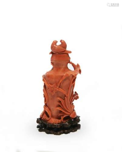Chinese Coral Carved Snuff Bottle, 19th Century