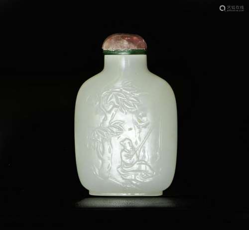 Chinese White Jade Carved Snuff Bottle, 18-19th Century