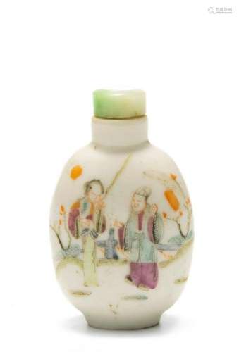 Chinese Porcelain Snuff Bottle with Ladies, 19th