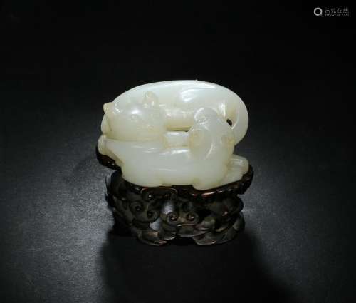 Chinese Jade Carving of Pair of Cats, 18th Century