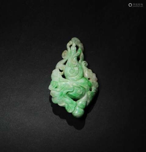 Chinese Jadeite Hulu Toggle, 19th Century