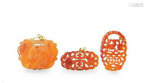 3 Chinese Carved Agate Pendants, 18-19th Centuries