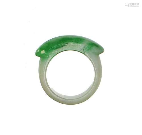 Chinese Jadeite Saddle Ring, 19th Century