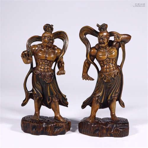 TWO CHINESE BOXWOOD STANDING WARRIORS TABLE ITEM