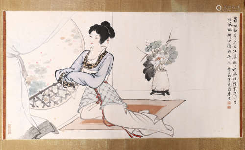 CHINESE HARIZONTAL SCROLL PAINTING OF SEATED BEAUTY