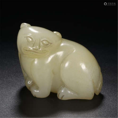 CHINESE ANCIENT JADE CAT TABLE ITEM