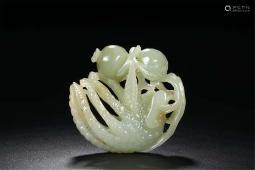 CHINESE CELADON JADE BUDDHA HAND TABLE ITEM