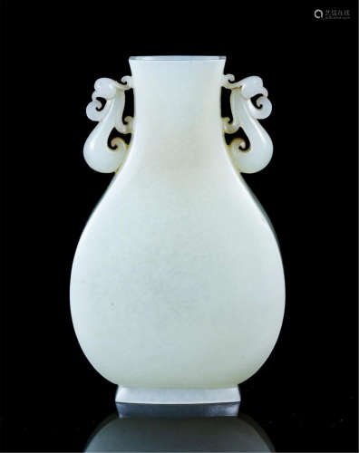 CHINESE WHITE JADE SQUARE VASE