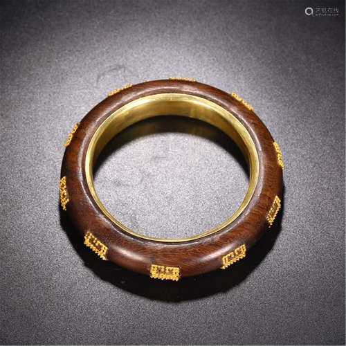 CHINESE GILT SILVER AGALWOOD BANGLE