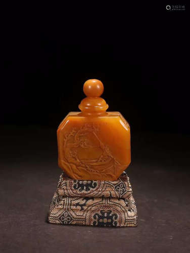 SHOUSHAN TIANHUANG STONE SNUFF BOTTLE