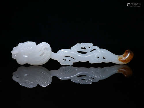 HETIAN JADE RUYI ORNAMENT