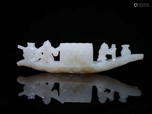 HETIAN JADE BOAT ORNAMENT